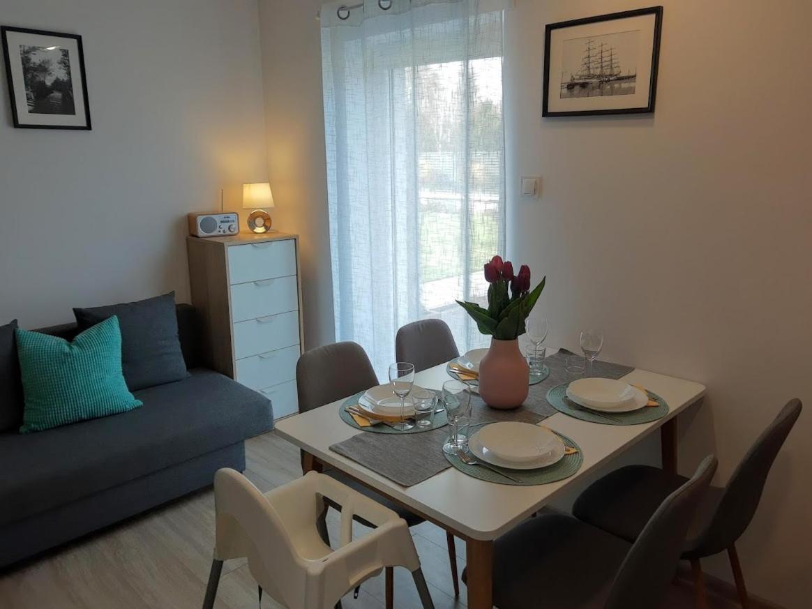 Blekit Apartamenty Przy Jastrzebiej Mieroszyno Exterior photo